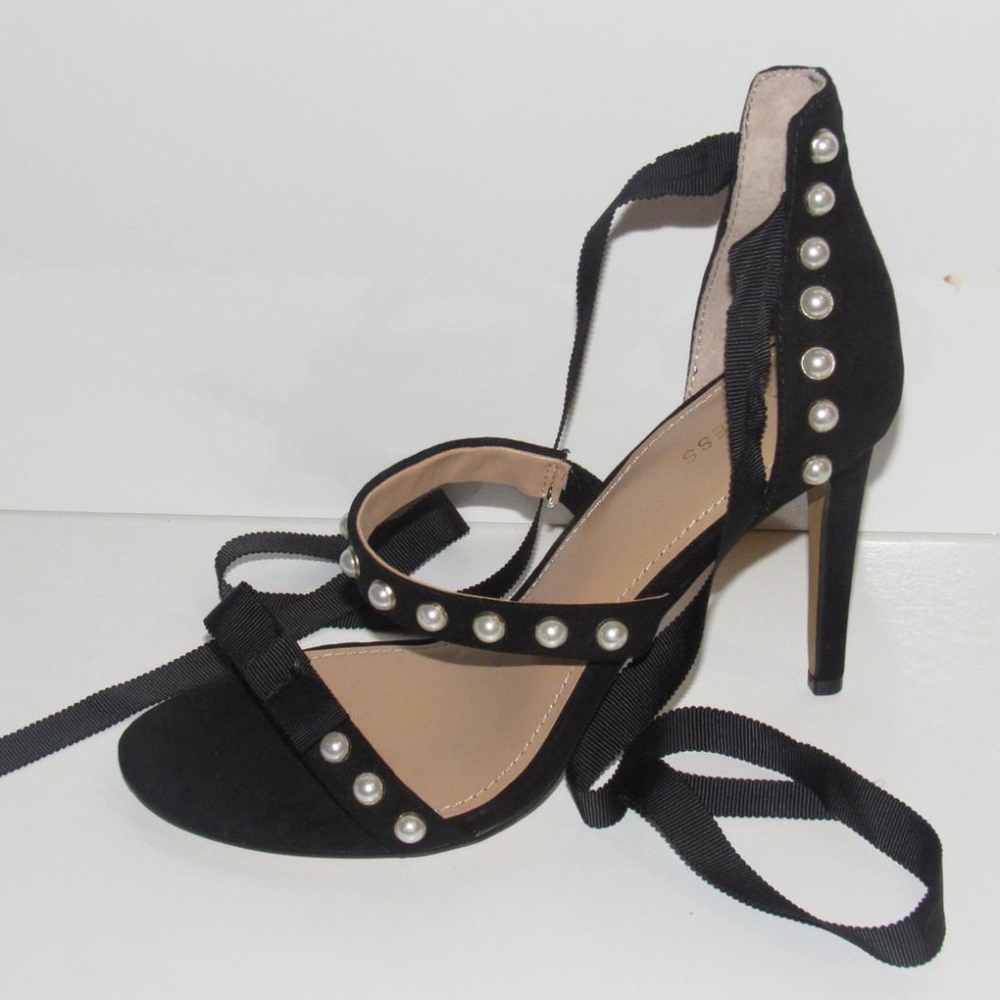 Express Lace-up 4" Heeled Sandals Black/Pearls